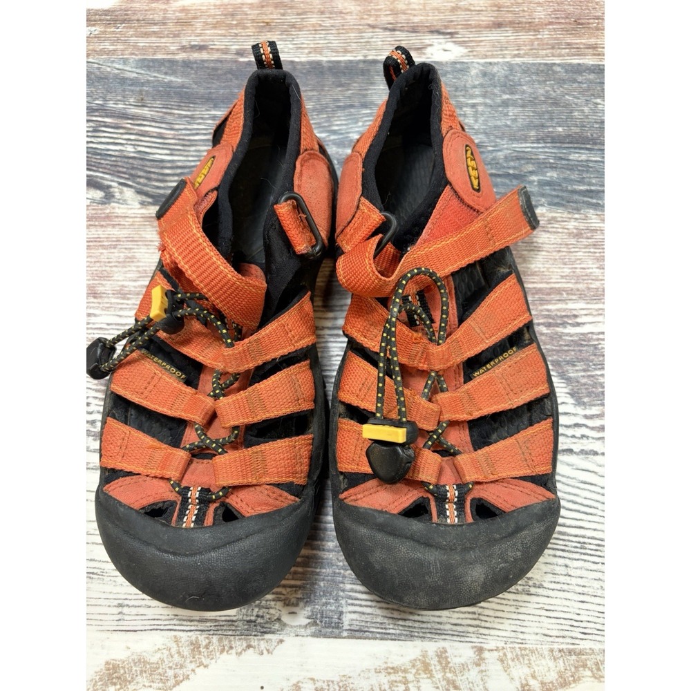 Keen Youth Size 3 Orange Newport H2 Waterproof Hiking Sandals Unisex Trail